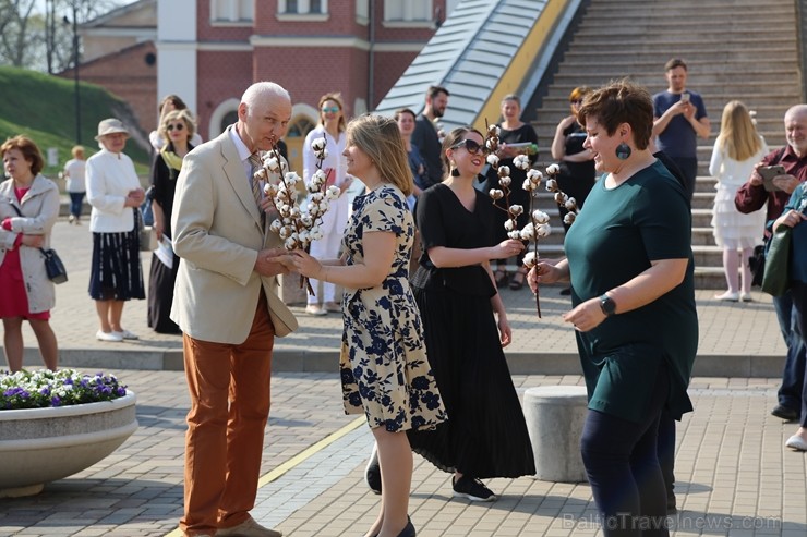 Ar mākslas lekciju, filmas demonstrāciju, diskusiju un jaunās izstāžu sezonas atklāšanu Daugavpils Marka Rotko mākslas centrs atzīmēja 6 gadu pastāvēš