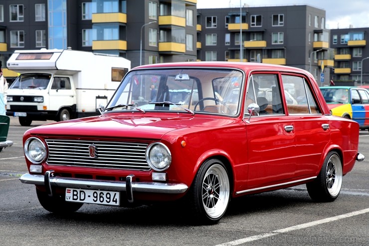 Latvijas Antīko automobiļu kluba «Youngtimer Rally» sekcija rīkoja 5.05.2019 «Youngtimer Cars&Coffee 2019» salidojumu 253078