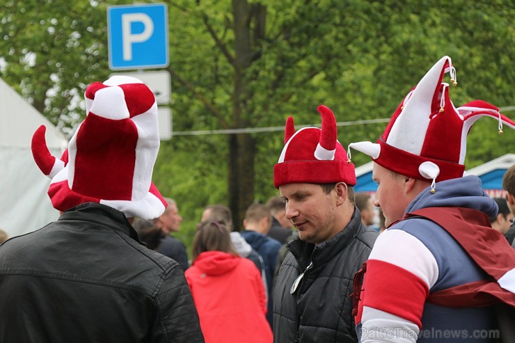 Hokeja fanu māja «Dinamo Rīga»: Latvija uzvar Austriju ar teicamu rezultātu. Atbalsta: «Rīga Istande Hotel» 253782