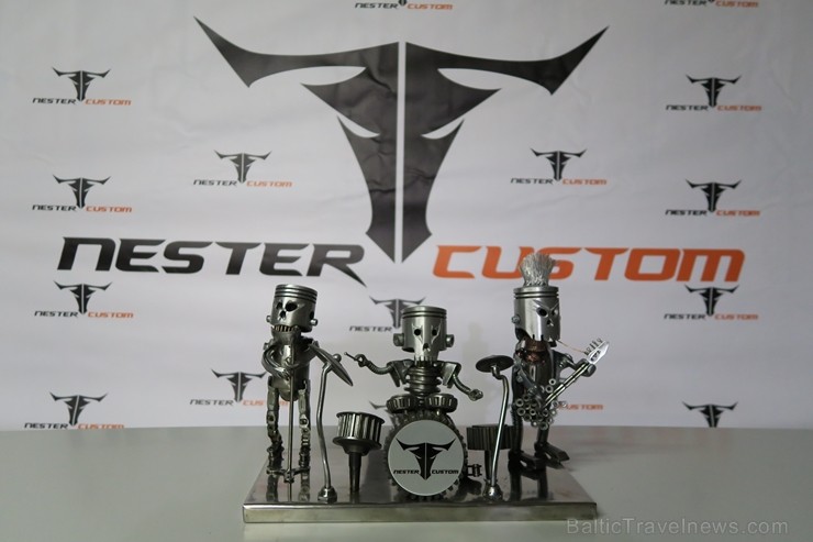 Moto & Metal NESTER CUSTOM mākslas galerija Preiļos ir izklaides komplekss ar izstāžu zālēm, individualizētiem motocikliem un metāla mākslas skulptūrā 253908