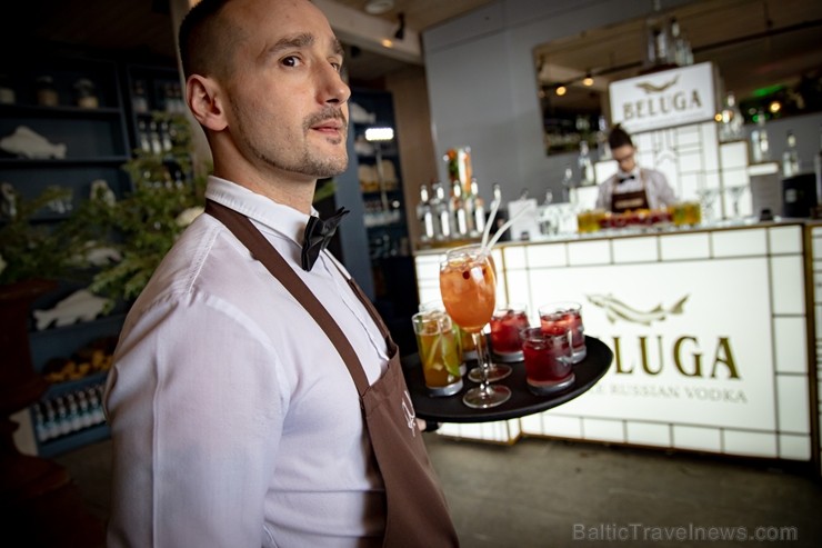 Restorānā Aqua Luna restaurant & bar ar karstasinīgu ballīti atklāj vasaras sezonu