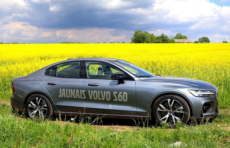 Travelnews.lv apceļo Latgali ar jauno un 250 zirgspēku «Volvo S60 R-desing T5 FWD»