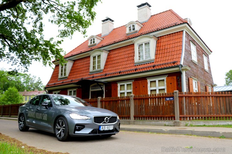 Travelnews.lv apceļo Latgali ar jauno un 250 zirgspēku «Volvo S60 R-desing T5 FWD»