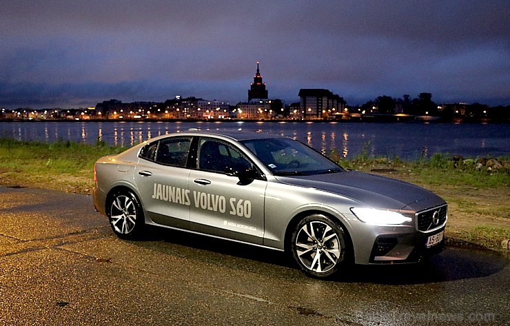 Travelnews.lv apceļo Latgali ar jauno un 250 zirgspēku «Volvo S60 R-desing T5 FWD»