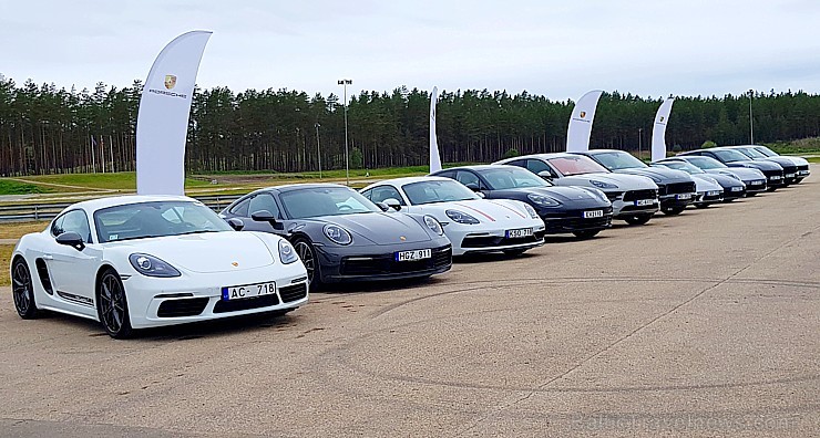 Travelnews.lv piedalās «Porsche Road Tour 2019» un izbauda 10 spēkratu spējas dažādos apstākļos