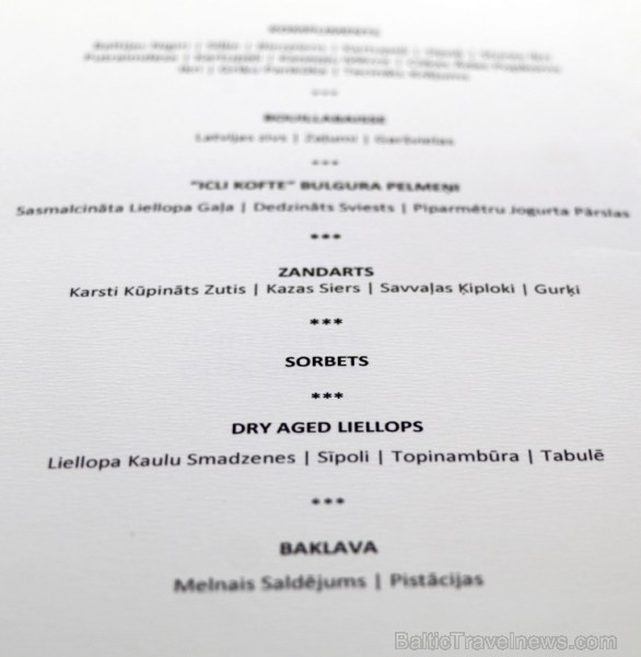 Rīgas viesnīcas «Grand Hotel Kempinski Riga» restorāns «Stage22» prezentē vasaras ēdienkarti 256184