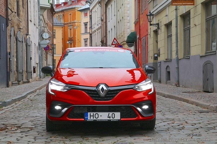 55 bildes - «Renault Clio TCe 130» (2019) 274455