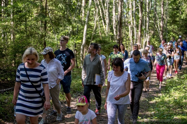 Ar krāšņu svētku atklāšanas programmu Alūksnes  pusē atklātas Veclaicenes aizsargājamo ainavu apvidū izveidotās Dabas mājas un pašapkalpošanās tūrisma 256752