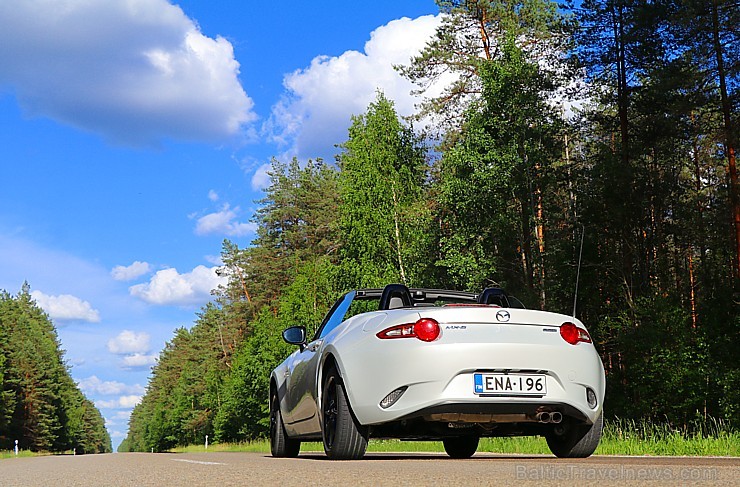 Travelnews.lv apceļo Latgali un Sēliju ar jauno rodsteru «Mazda MX-5»