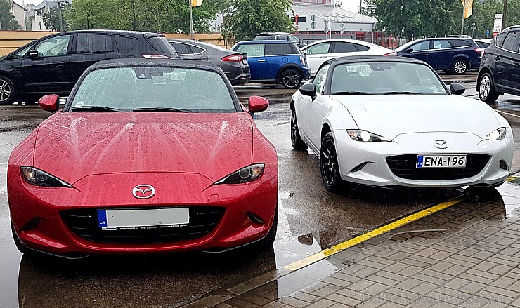 Travelnews.lv apceļo Latgali un Sēliju ar jauno rodsteru «Mazda MX-5»