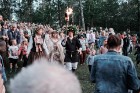 Jau vairākus gadus līgotāji, kuriem tuvāka ir tradicionālā Jāņu svinēšana, pulcējas Rīgas augstākajā kalnā – Dzegužkalnā 23