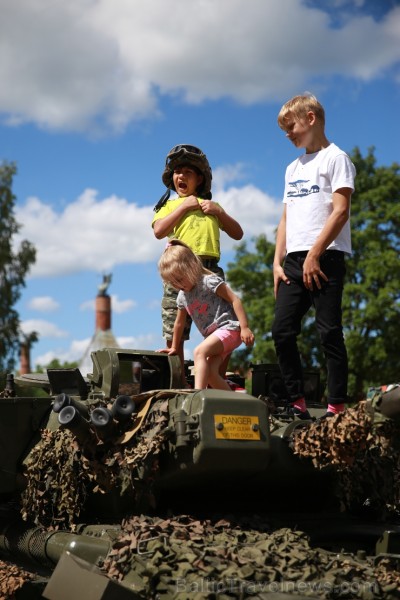 Cēsīs ar plašu pasākumu programmu 22.06.2019 svinēja Latvijas Uzvaras dienu, atceroties Cēsu kauju notikumus pirms 100 gadiem 257536