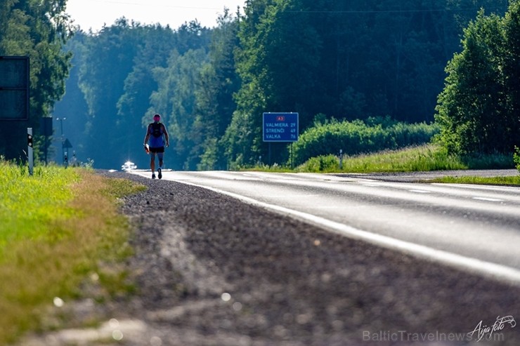 Vēsturiskais 107 km skrējiensoļojums Rīga - Valmiera šogad atzīmē 30 gadu jubileju. Pirmais skrējiens norisinājās 1989. gadā - trīs dienas pēc leģendā