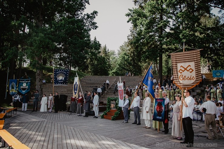 Šogad aprit 155. gadskārta kopš pirmajām dziesmu dienām, kas norisinājās Valmieras pusē - Dikļos 