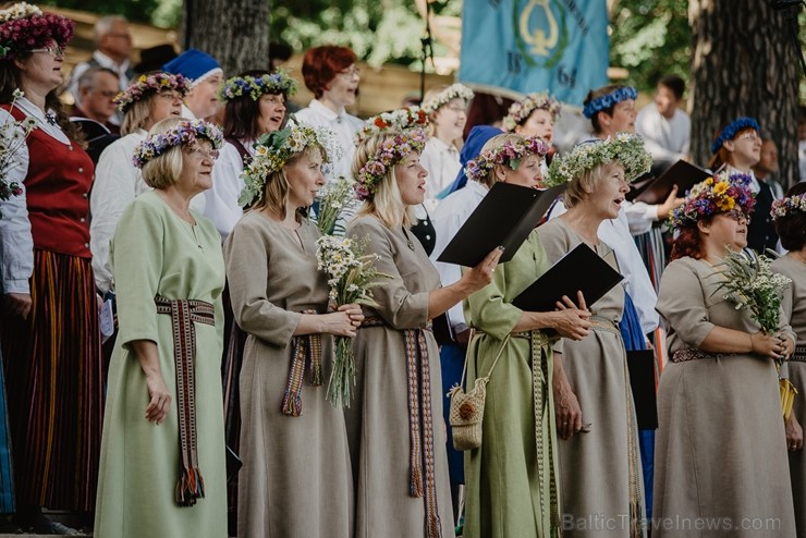 Šogad aprit 155. gadskārta kopš pirmajām dziesmu dienām, kas norisinājās Valmieras pusē - Dikļos 