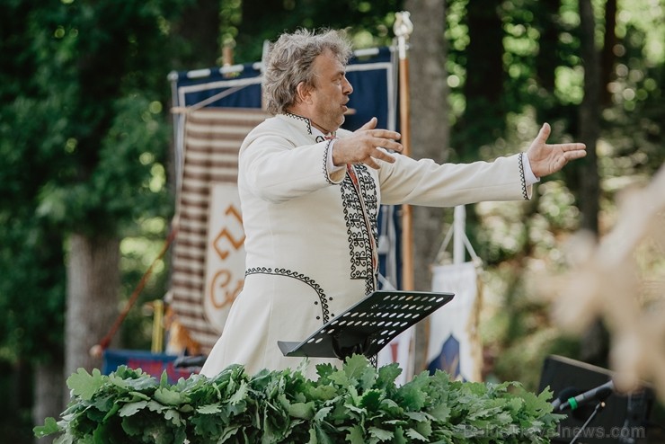 Šogad aprit 155. gadskārta kopš pirmajām dziesmu dienām, kas norisinājās Valmieras pusē - Dikļos 