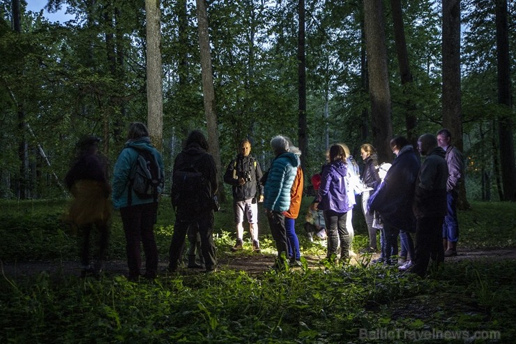 Jau 10. gadu ar pārgājieniem Dundagas novada dabā un unikālajā kultūrvidē vasaras sākumā rīkoja Slīteres Ceļotāju dienas, savukārt Mājas kafejnīcu die 258534