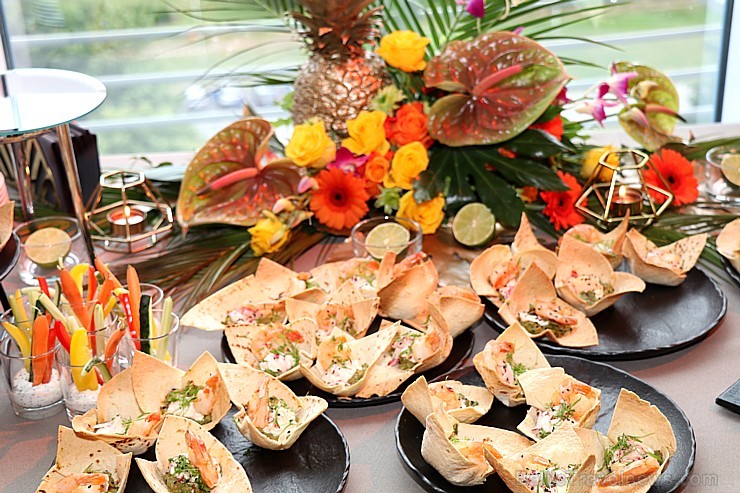 Panorāmas restorāns «Le Sommet» Pārdaugavā rīko Kokteiļkartes atklāšanas svētkus 258554