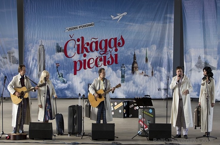 Muzikālā izrāde «Čikāgas piecīši. Leģendu atgriešanās» apceļo Latvijas pilsētas un mazpilsētas. Foto: Andris Zemels 259301
