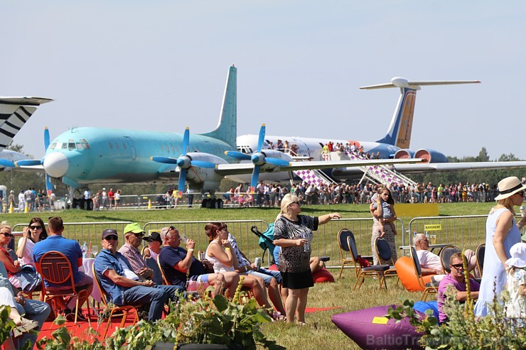 Tukumā 2019.gada 20. un 21.jūlijā kuplā skaitā pulcējas avio šova cienītāji uz «Wings Over Baltics Airshow 2019» 259488