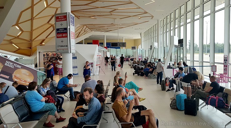 Travelnews.lv lido uz Gruzijas lidostu Kutaisi ar Ungārijas zemo cenu lidsabiedrību «Wizzair» 260808