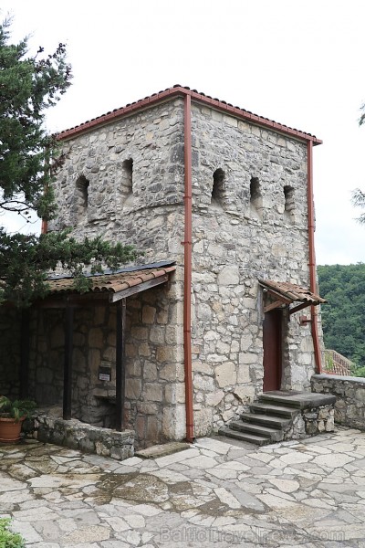 Travelnews.lv apmeklē Gruzijas Motsameta klosteri Kutaisi tuvumā 261264