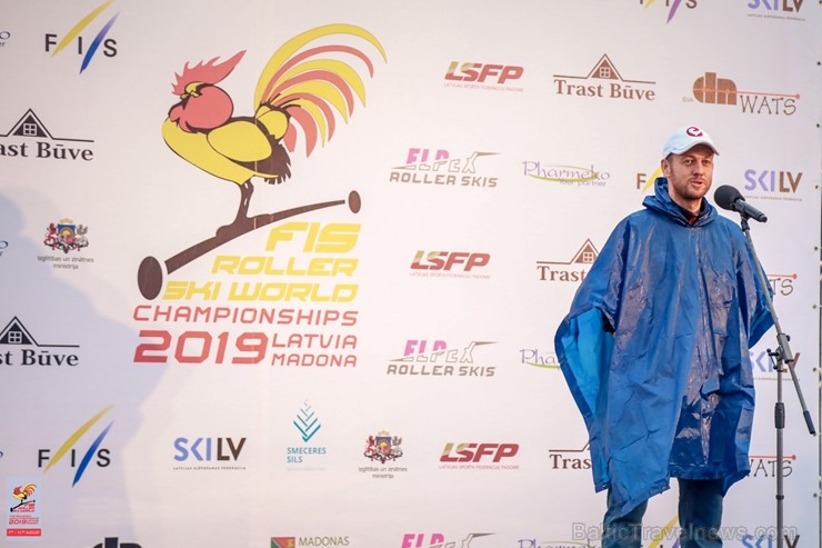 Madonā norisinās pasaules čempionāts distanču slēpošanas vasaras paveidā rollerslēpošanā, kas pulcē teju 170 dalībnieku no 15 pasaules valstīm