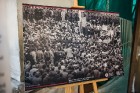 Izstādē apskatāmi fotoattēli, kas vēsta par traģiskajiem 1989. gada 9. aprīļa notikumiem, kad līdzīgi kā Baltijas valstīs Gruzijas iedzīvotāji pulcējā 3