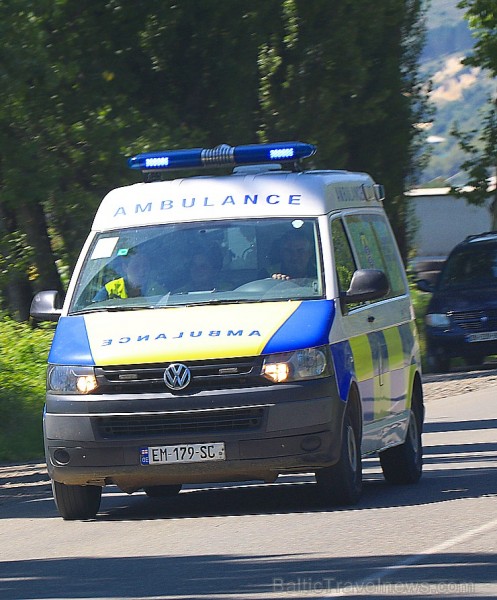 Travelnews.lv izbrauc Gruzijas autostrādes, kalnu asfalta ceļus un vēro dažādos žogu vārtus 262187