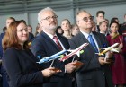 «airBaltic» godina ar 3 īpašām lidmašīnām Baltijas ceļa 30. gadadienu 37