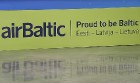 «airBaltic» godina ar 3 īpašām lidmašīnām Baltijas ceļa 30. gadadienu 60