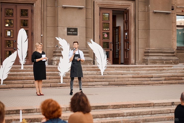 Viesnīcas Park Hotel Latgola restorāna PLAZA komanda 22.08.2019 rīkoja ekskluzīvas vakariņas neparastā vietā - Daugavpils Universitātes skvērā 263716