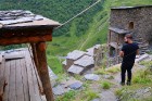 Travelnews.lv apmeklē Mutso ciemu Kaukāza kalnos un iepazīst viduslaiku cietoksni.  Atbalsta: Georgia.Travel 15