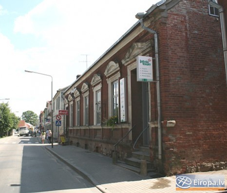 Ja kāds aizceļo uz Jēkabpili, tad no turienes var doties ar Latvia Tours palīdzību uz jebkuru pasaules malu, bet ja ne, tad internetā - www.latviatour Ja kāds aizceļo uz Jēkabpili, tad no turienes var doties ar Latvia Tours palīdzību uz jebkuru pasaules malu, bet ja ne, tad internetā - www.latviatour 14518