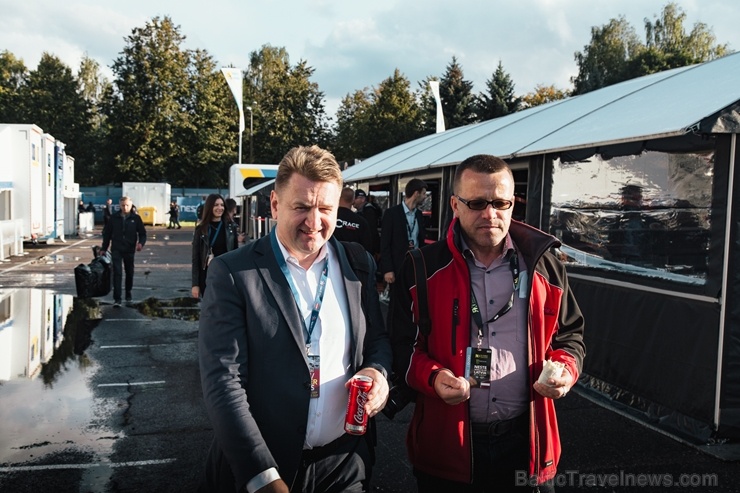 Travelnews.lv ar «Renault Mūsa Motors Rīga» atbalstu iepazīst Pasaules rallijkrosa čempionāta aizkulises Latvijā. Foto: Toms Svilāns 265724
