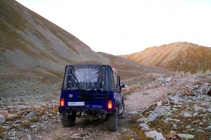 Travelnews.lv ar apvidus spēkratu «UAZ» dodas Kaukāza kalnu bezceļos. Atbalsta: Magtur 30