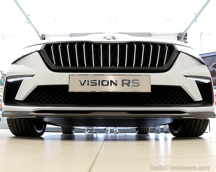 «Green Motors» divas dienas publikai prezentē jaunā koncepta auto «Škoda Vision RS» 267002