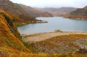 Travelnews.lv iepazīst Elbrusa iekarotāju pieminekļus, kalnu ezerus un ūdenskritumus. Atbalsta: Magtur 12
