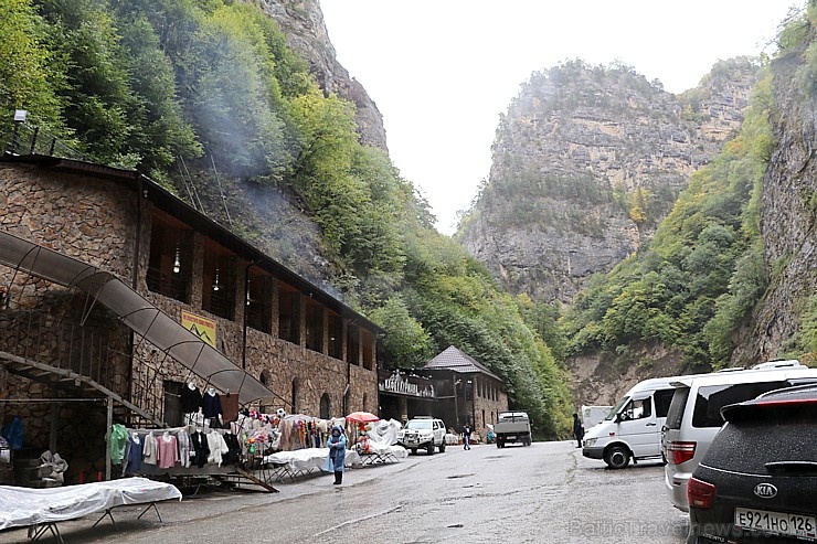 Travelnews.lv apmeklē tūristu iecienīto Čegemas ūdenskritumus Kabarda-Balkārija republikā. Atbalsta: Magtur 268185
