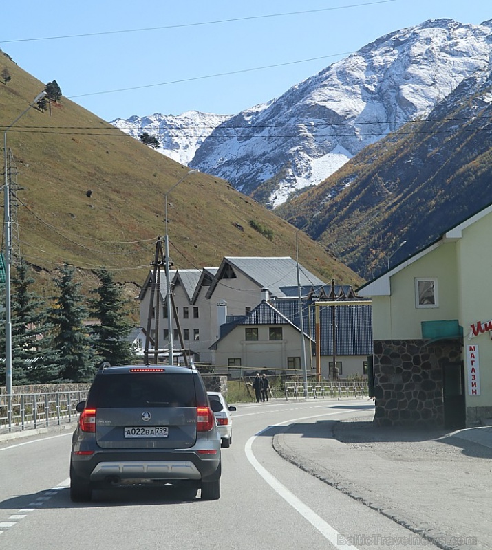 Travelnews.lv ceļo ar auto no Terskola Elbrusa piekājē uz Miņeraļnije Vodi. Atbalsta: Magtur 268229