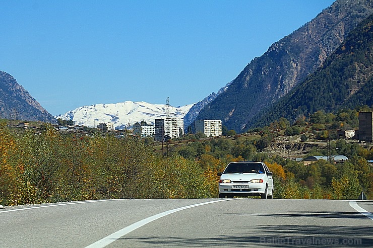 Travelnews.lv ceļo ar auto no Terskola Elbrusa piekājē uz Miņeraļnije Vodi. Atbalsta: Magtur 268235