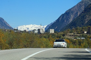 Travelnews.lv ceļo ar auto no Terskola Elbrusa piekājē uz Miņeraļnije Vodi. Atbalsta: Magtur 11