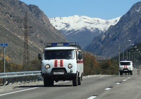 Travelnews.lv ceļo ar auto no Terskola Elbrusa piekājē uz Miņeraļnije Vodi. Atbalsta: Magtur 13