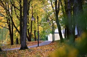 Latvijas vecākajā pilsētā Ludzā var izbaudīt krāšņu rudeni 14