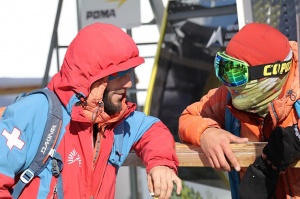 Travelnews.lv ar gaisa trošu vagoniņu uzbrauc sniegotajā Elbrusā līdz 3847 metriem. Atbalsta: Magtur 36