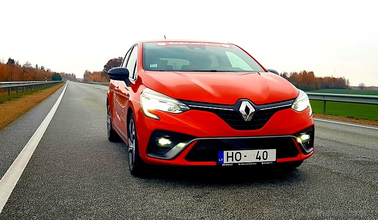 Travelnews.lv apceļo Latviju ar jauno piektās paaudzes «Renault Clio TCe 130» 268750