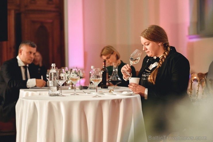 Rīgā norisinājās Baltijas labāko vīnziņu konkurss Vana Tallinn Grand Prix 2019, kurā par labākā vīnziņa un labākā jaunā vīnziņa titulu cīnījās pretend 268893