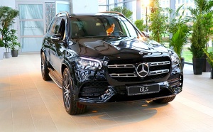«Domenikss» medijiem prezentē jaunās paaudzes «Mercedes Benz GLS» apvidus automobili 8