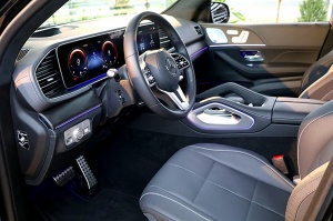 «Domenikss» medijiem prezentē jaunās paaudzes «Mercedes Benz GLS» apvidus automobili 11