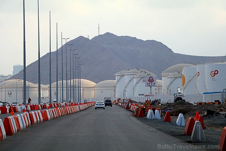 Travelnews.lv piedāvā fotomirkļus no ceļojuma autobusa loga Šārdžas emirātos. Atbalsta: VisitSharjah.com un Novatours.lv 269849